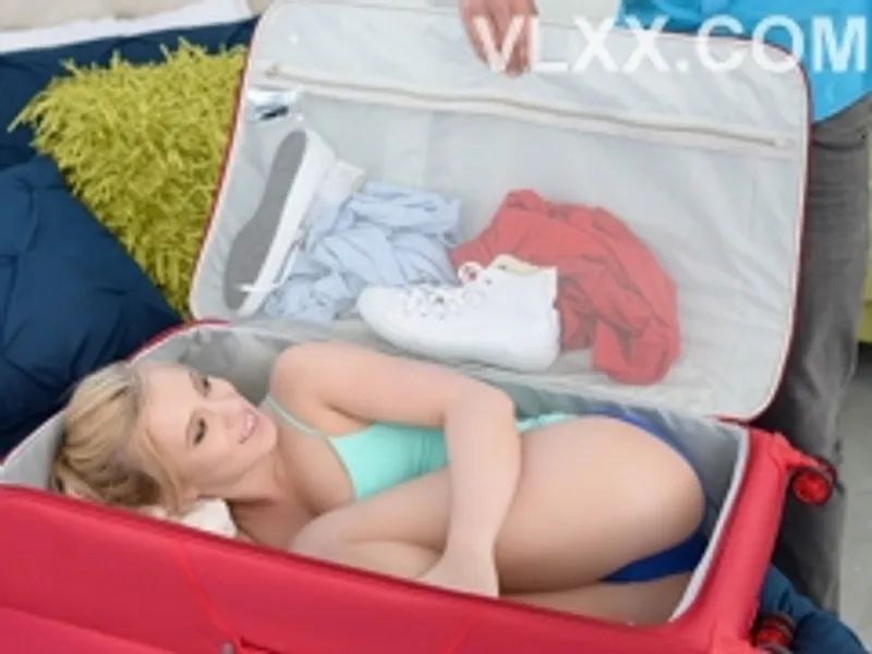 Món quà bất ngờ, nắc gái tây sướng lắm...